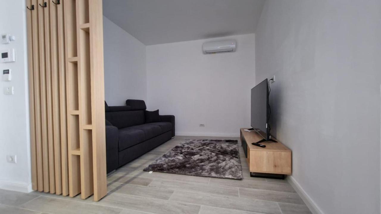 West Homes 36 Oradea Exterior foto